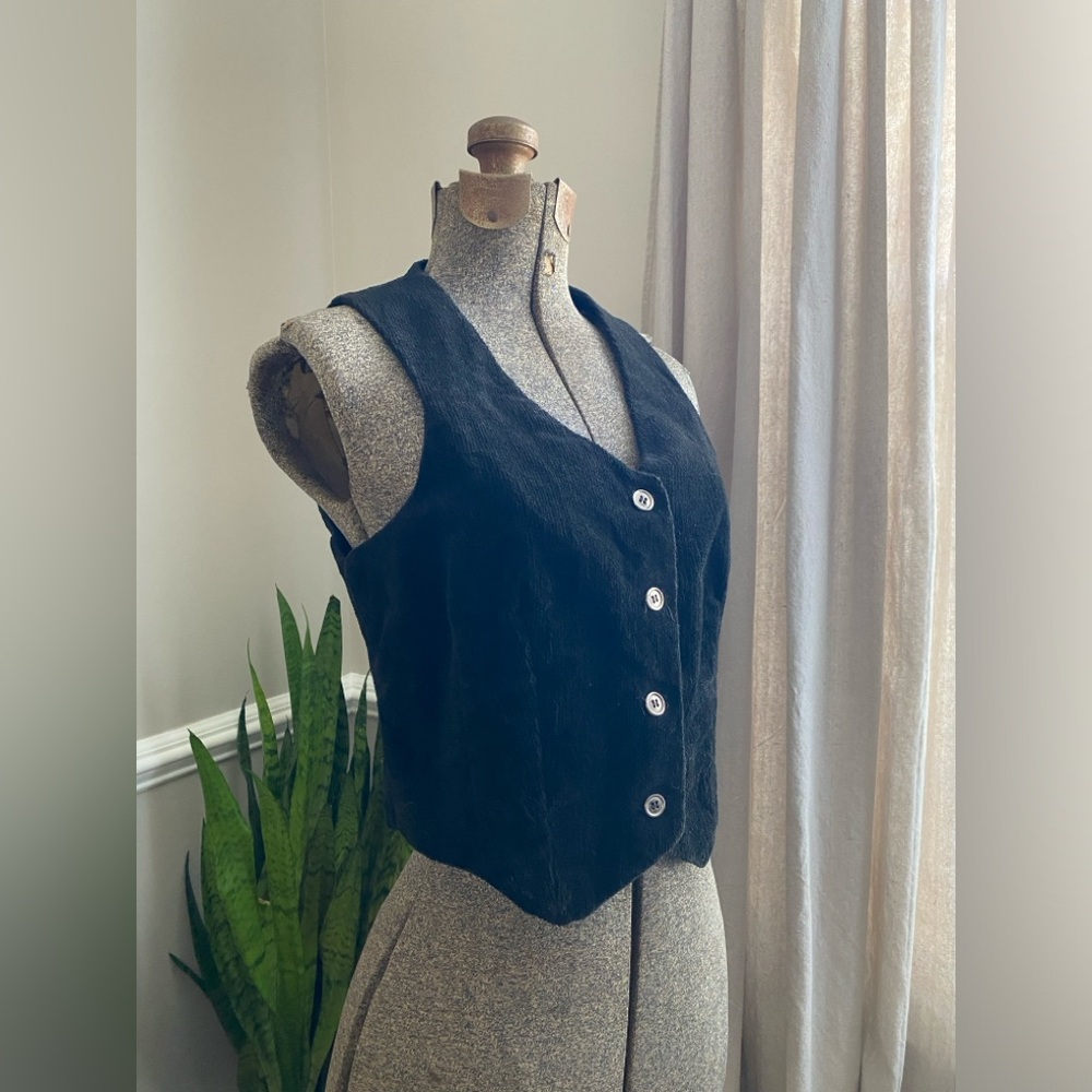 Vintage 70s Women’s Black Corduroy Whistle Stop Vest Small/med